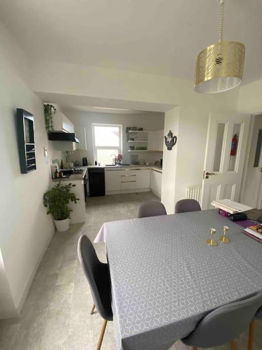 The Townhouse Dungloe Villa Eksteriør billede